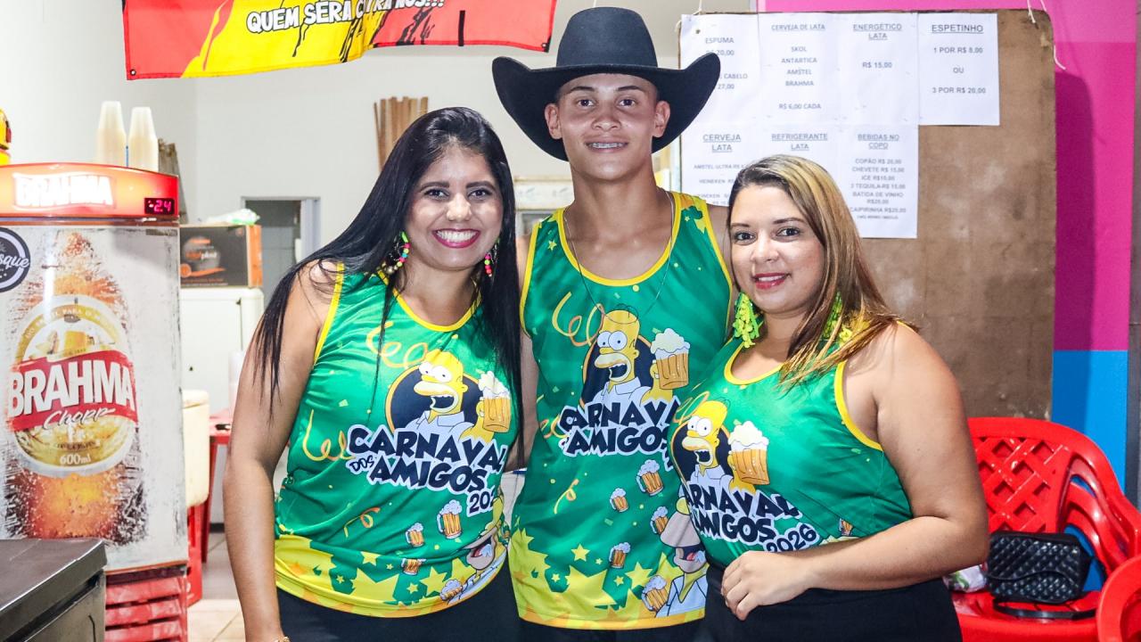 Foto 20 de 238 — Trabiju Folia 2026 arrasta multidão com Bloco Furacão, Santa Maria e DJ Joantony; veja fotos
